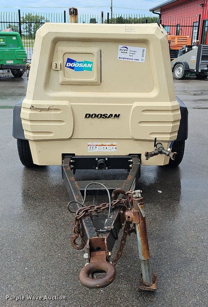 image for item DO2905 2014 Doosan P185WDZ-T4F  air compressor