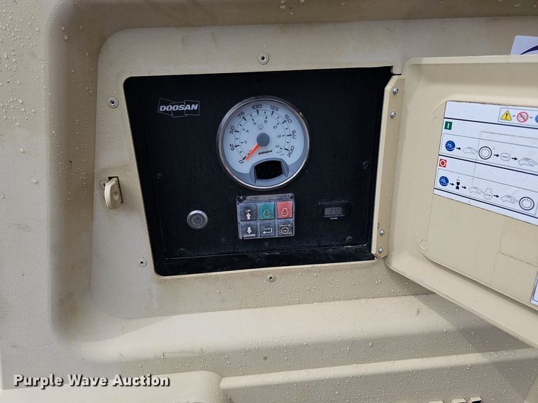 image for item DO2905 2014 Doosan P185WDZ-T4F  air compressor
