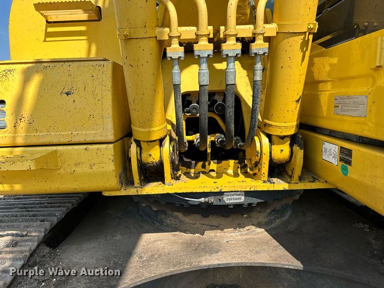 image for item DO5055 2013 Komatsu PC240LC-10  excavator