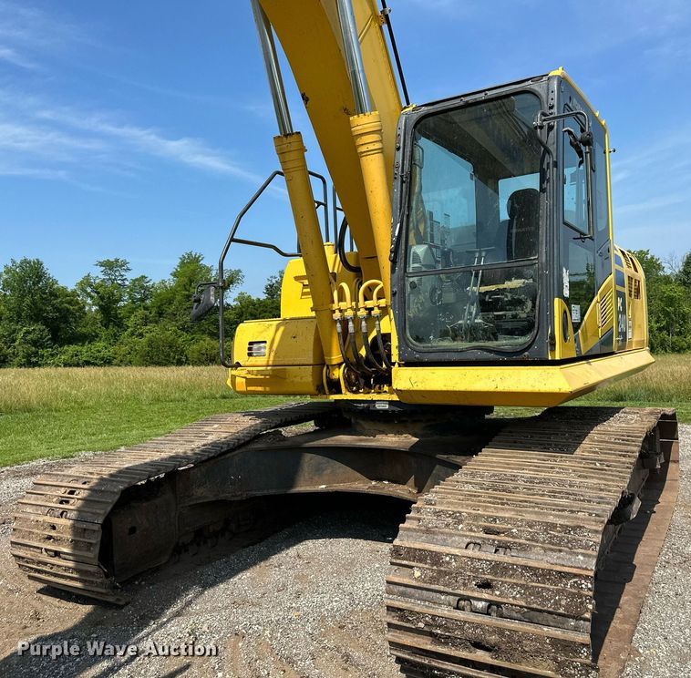 image for item DO5055 2013 Komatsu PC240LC-10  excavator