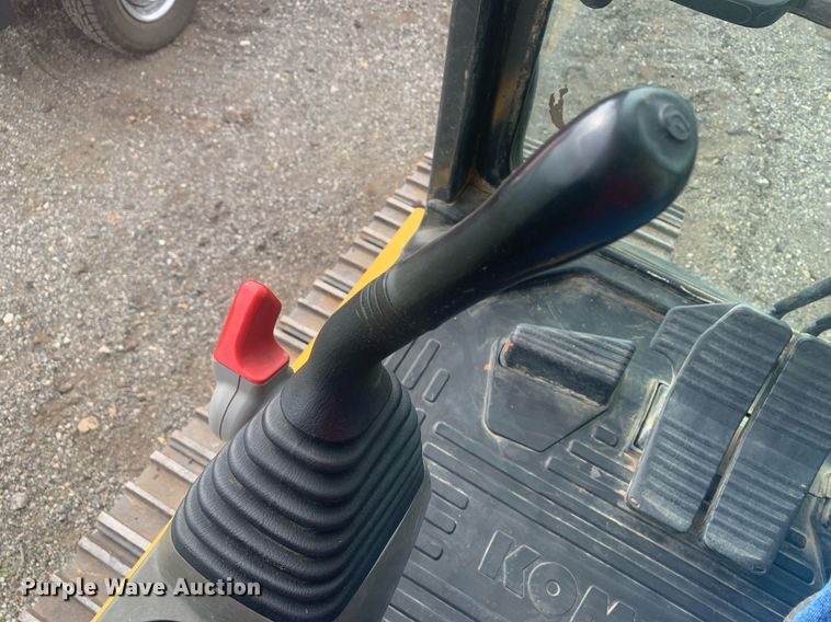 image for item DO5055 2013 Komatsu PC240LC-10  excavator