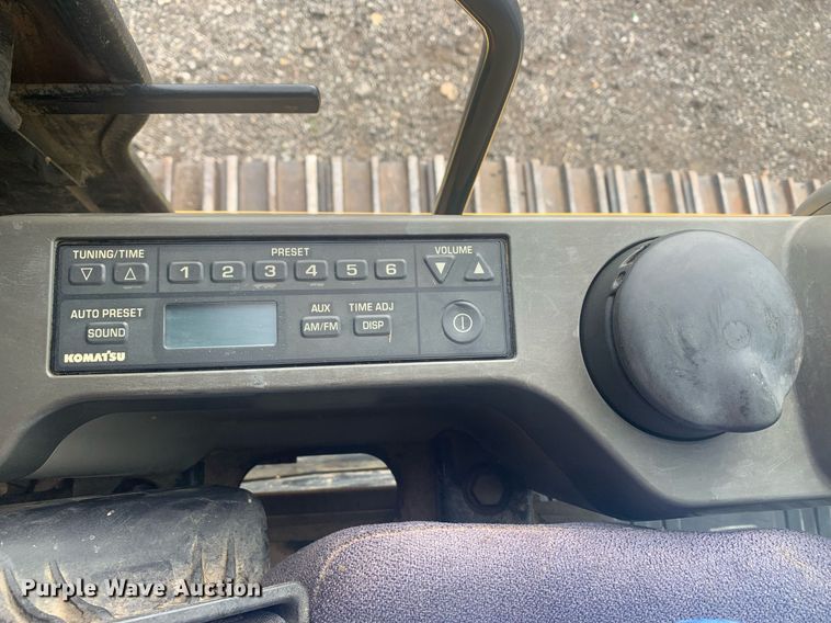 image for item DO5055 2013 Komatsu PC240LC-10  excavator