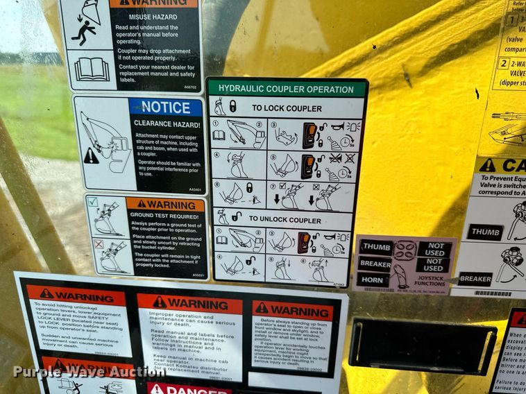 image for item DO5055 2013 Komatsu PC240LC-10  excavator