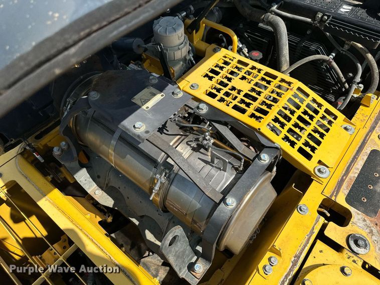 image for item DO5055 2013 Komatsu PC240LC-10  excavator