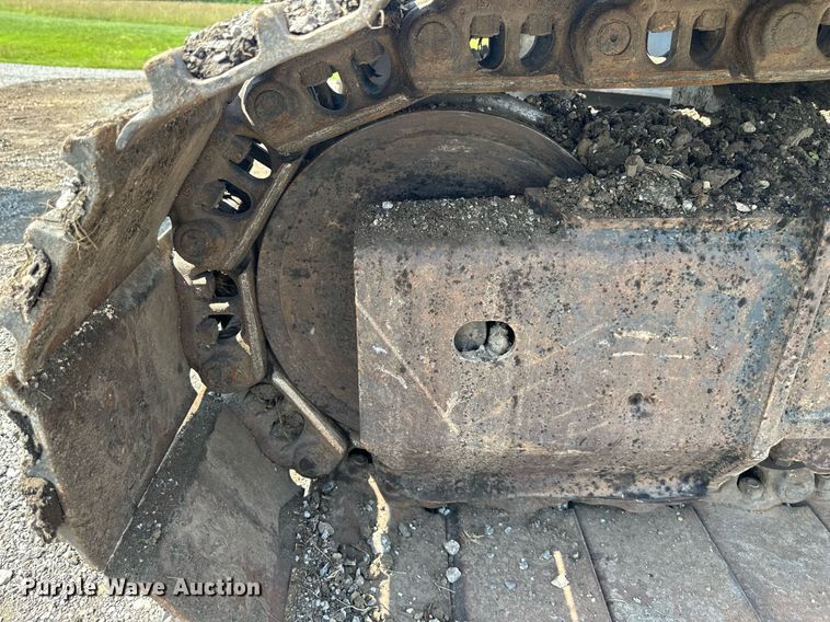 image for item DO5055 2013 Komatsu PC240LC-10  excavator