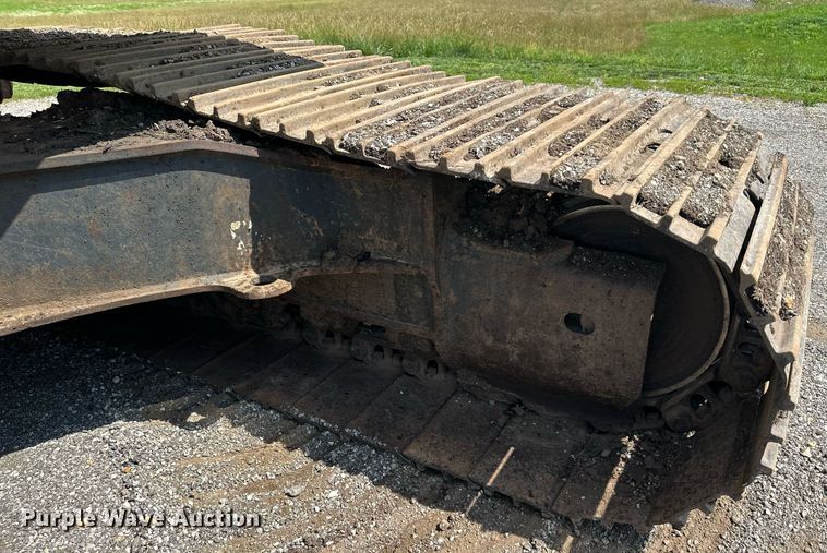 image for item DO5055 2013 Komatsu PC240LC-10  excavator