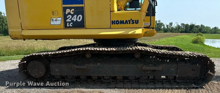 image for item DO5055 2013 Komatsu PC240LC-10  excavator