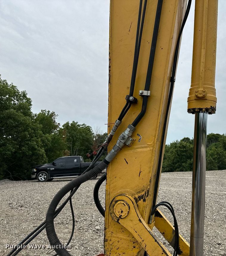 image for item DO5125 2005 Komatsu PC400LC-7L  excavator