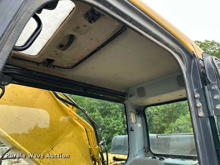 image for item DO5125 2005 Komatsu PC400LC-7L  excavator