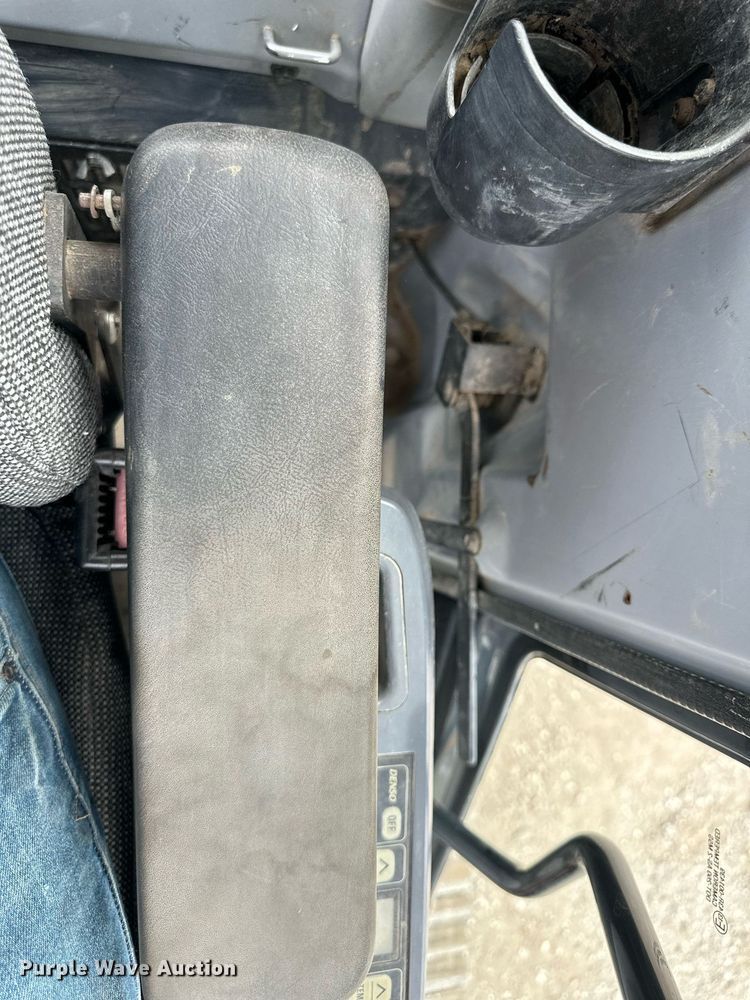 image for item DO5125 2005 Komatsu PC400LC-7L  excavator