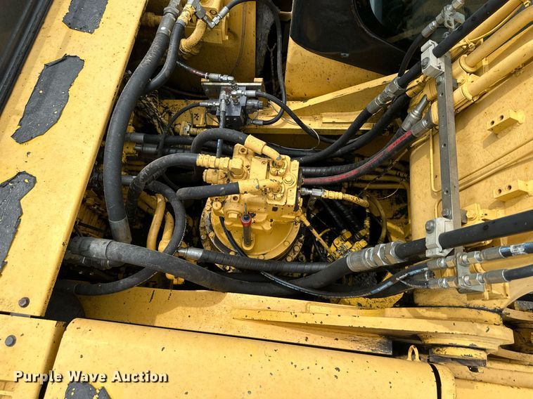 image for item DO5125 2005 Komatsu PC400LC-7L  excavator