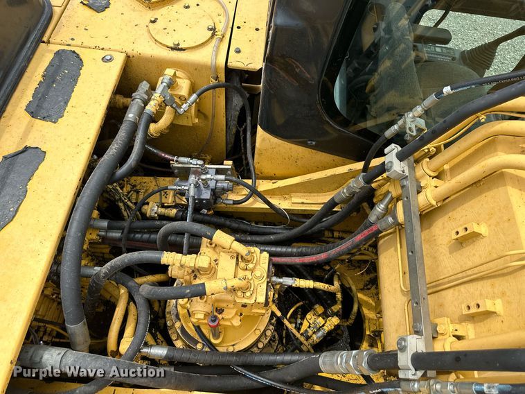 image for item DO5125 2005 Komatsu PC400LC-7L  excavator