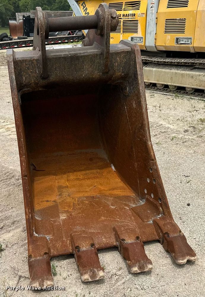 image for item DO5125 2005 Komatsu PC400LC-7L  excavator