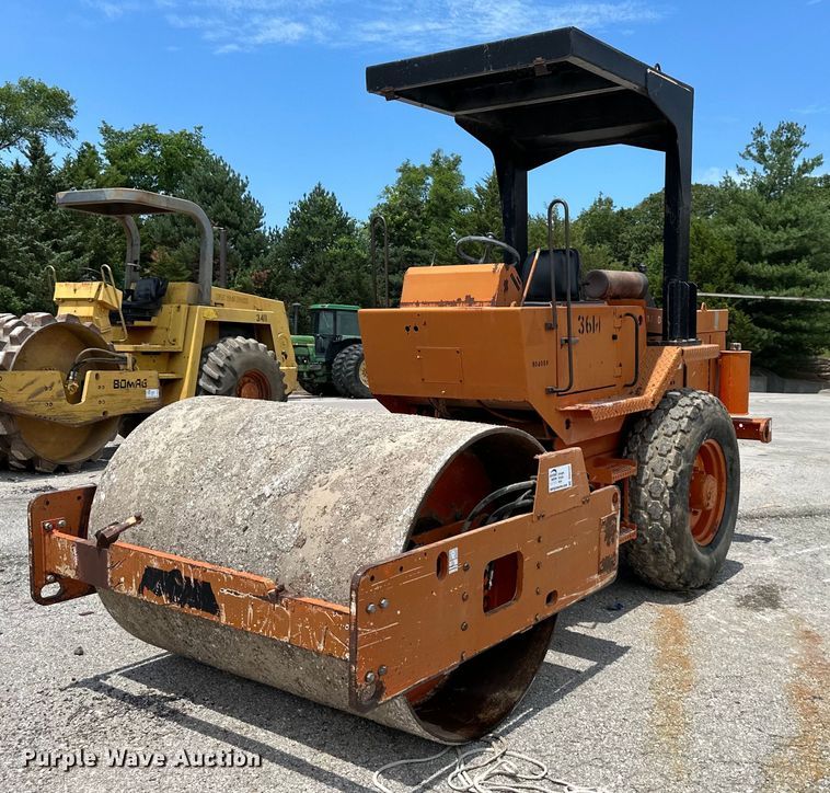 image for item DO5127 Hamm 2310SD  single drum roller