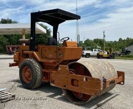 image for item DO5127 Hamm 2310SD  single drum roller