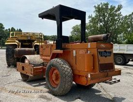 image for item DO5127 Hamm 2310SD  single drum roller