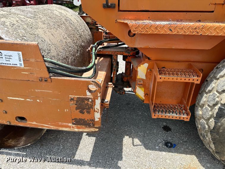 image for item DO5127 Hamm 2310SD  single drum roller