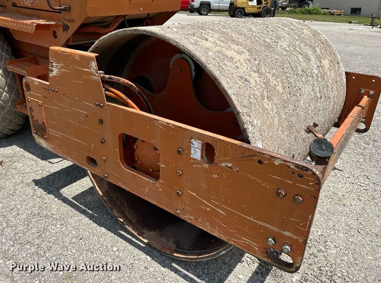 image for item DO5127 Hamm 2310SD  single drum roller