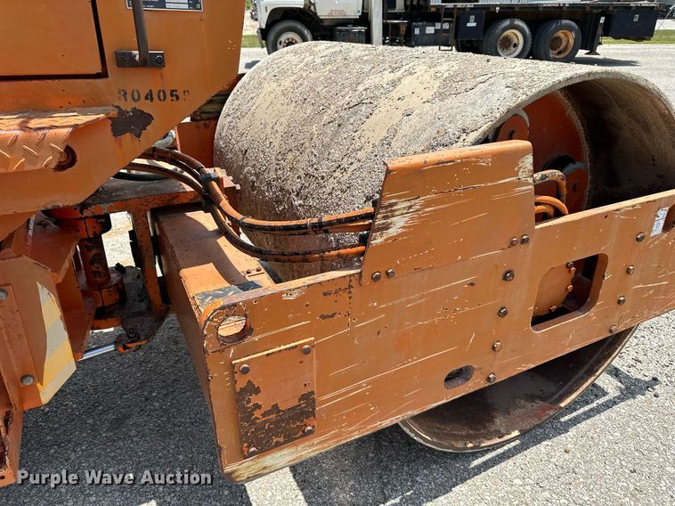 image for item DO5127 Hamm 2310SD  single drum roller