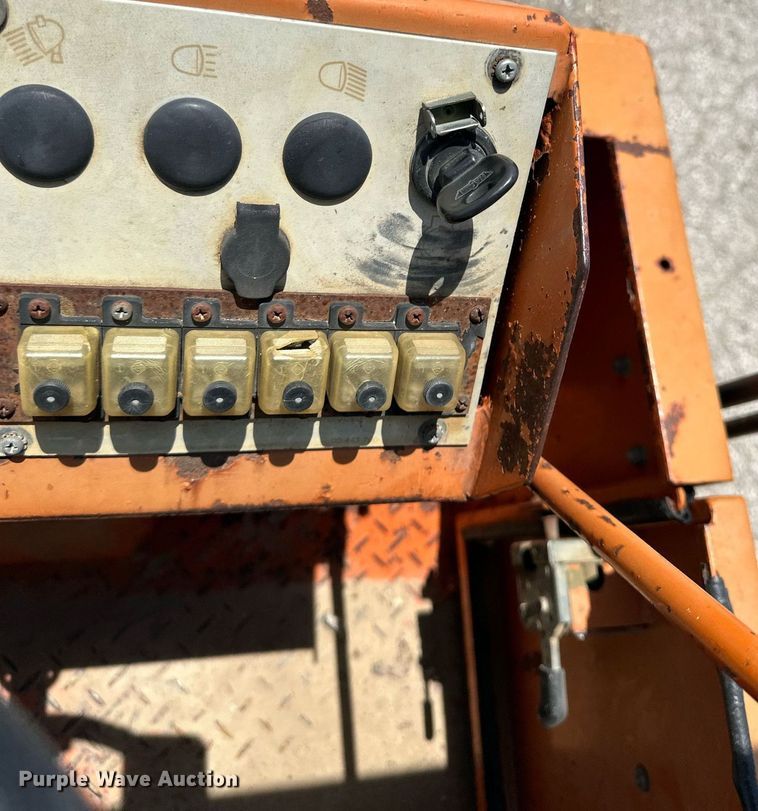 image for item DO5127 Hamm 2310SD  single drum roller