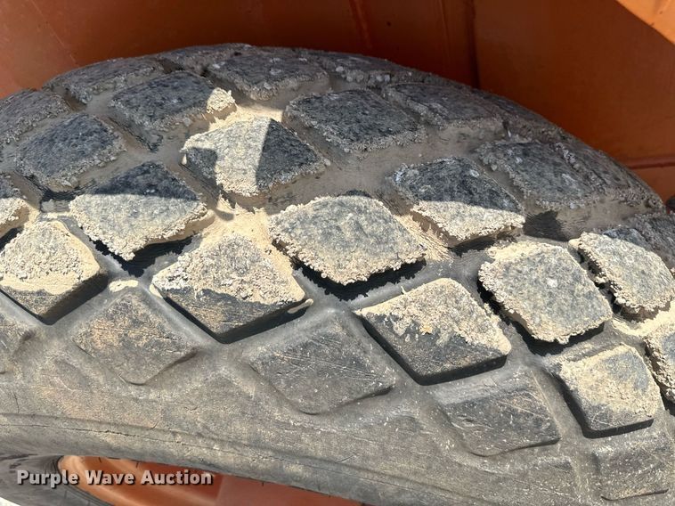 image for item DO5127 Hamm 2310SD  single drum roller