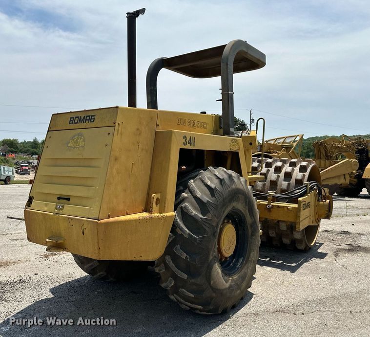 image for item DO5128 1996 Bomag BW213PDH  single drum roller