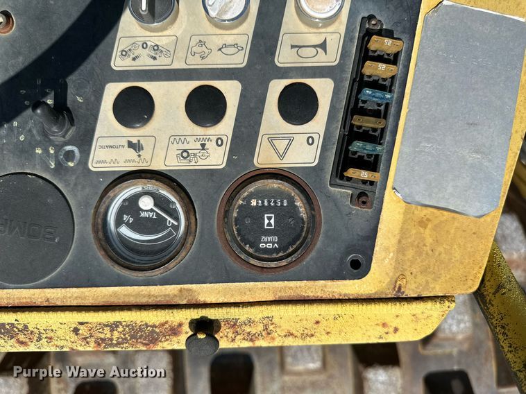 image for item DO5128 1996 Bomag BW213PDH  single drum roller