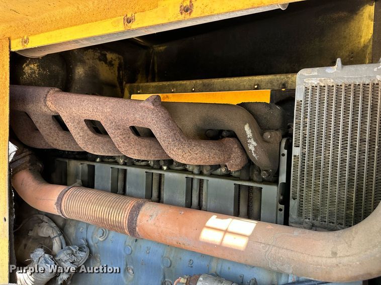 image for item DO5128 1996 Bomag BW213PDH  single drum roller