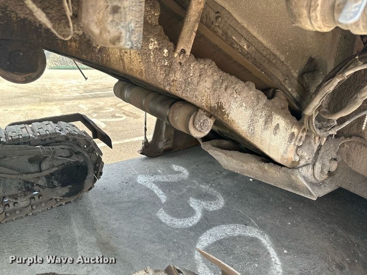 image for item DO5129 2005 Roadtec RX500  milling machine