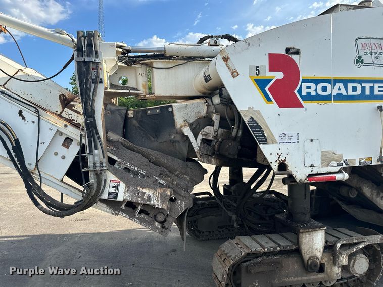 image for item DO5129 2005 Roadtec RX500  milling machine