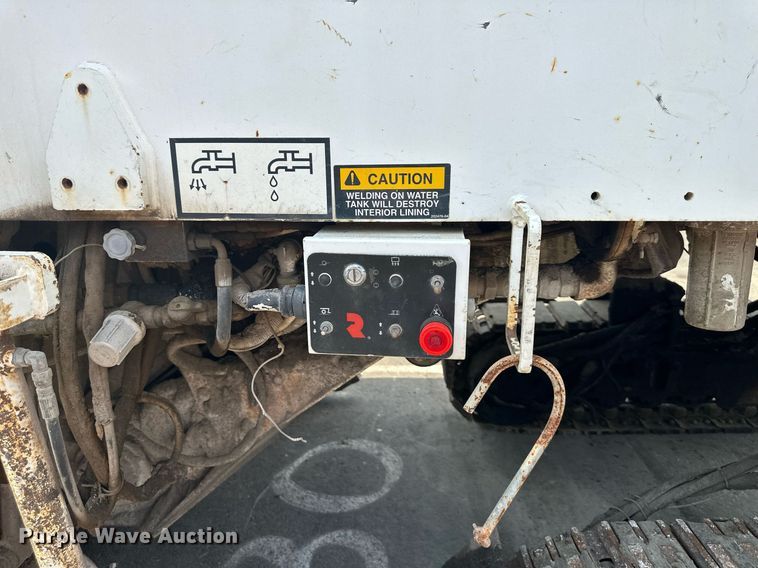 image for item DO5129 2005 Roadtec RX500  milling machine