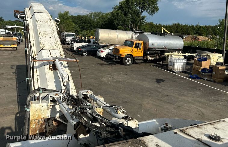 image for item DO5129 2005 Roadtec RX500  milling machine