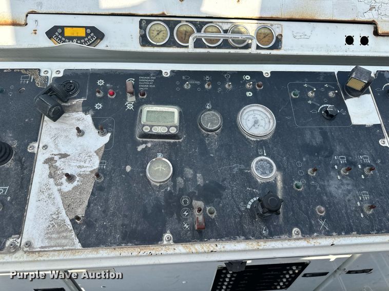 image for item DO5129 2005 Roadtec RX500  milling machine