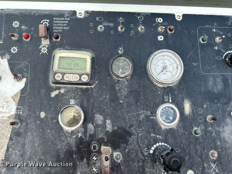 image for item DO5129 2005 Roadtec RX500  milling machine