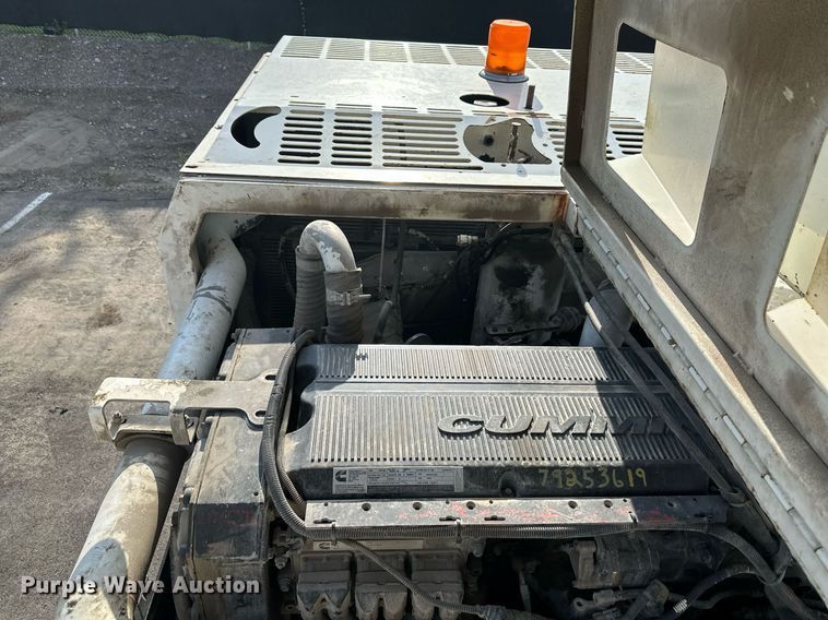 image for item DO5129 2005 Roadtec RX500  milling machine