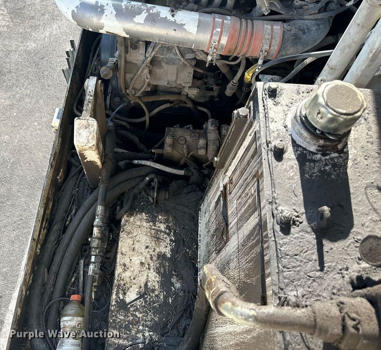 image for item DO5129 2005 Roadtec RX500  milling machine