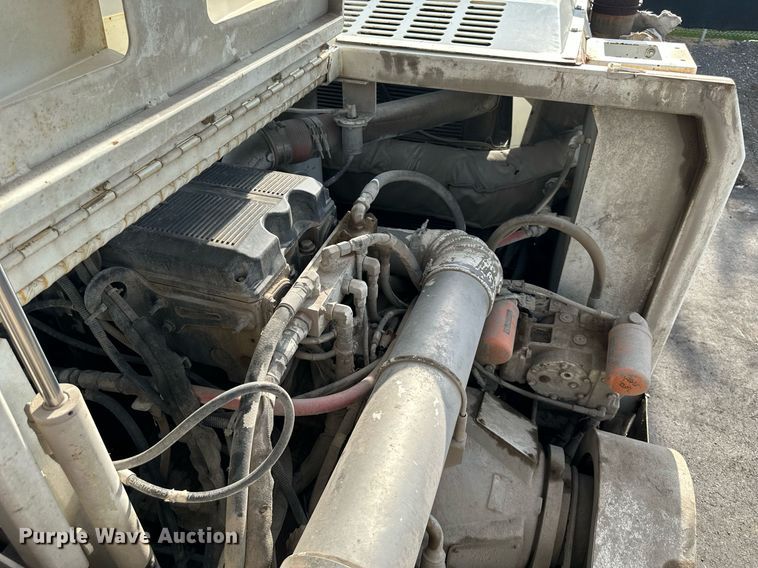 image for item DO5129 2005 Roadtec RX500  milling machine