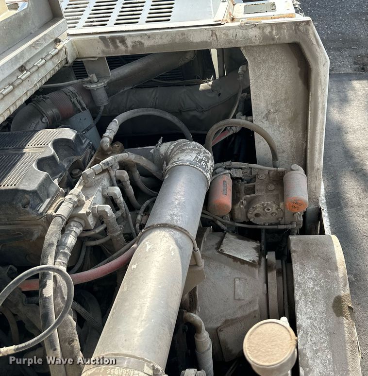 image for item DO5129 2005 Roadtec RX500  milling machine