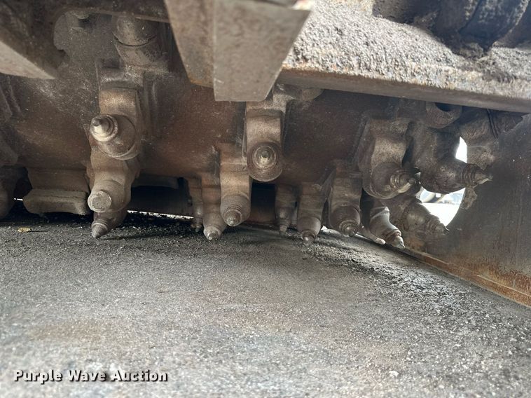 image for item DO5129 2005 Roadtec RX500  milling machine