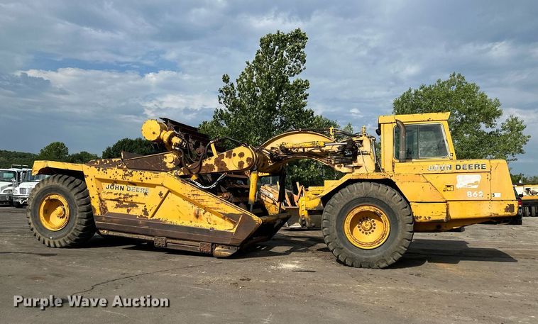 image for item DO5130 1984 John Deere 862  elevating scraper