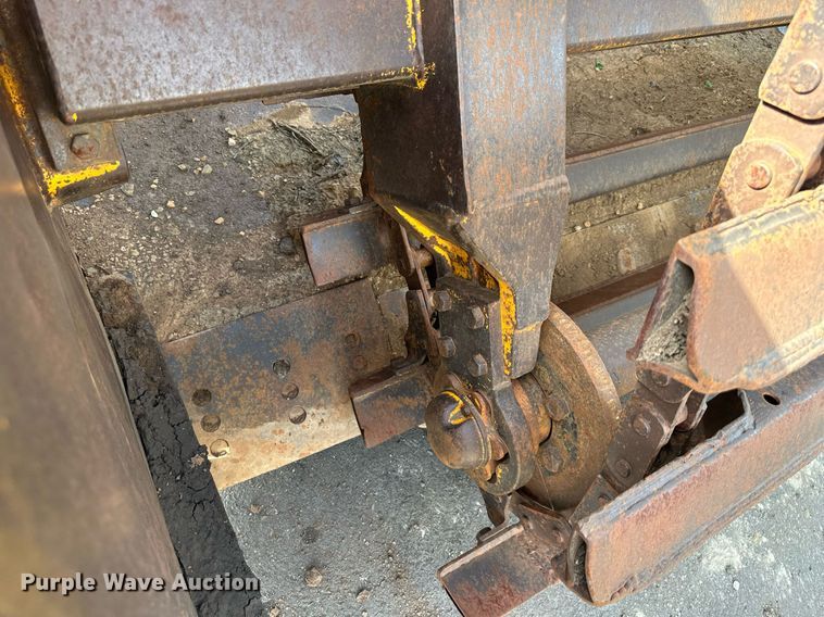 image for item DO5130 1984 John Deere 862  elevating scraper