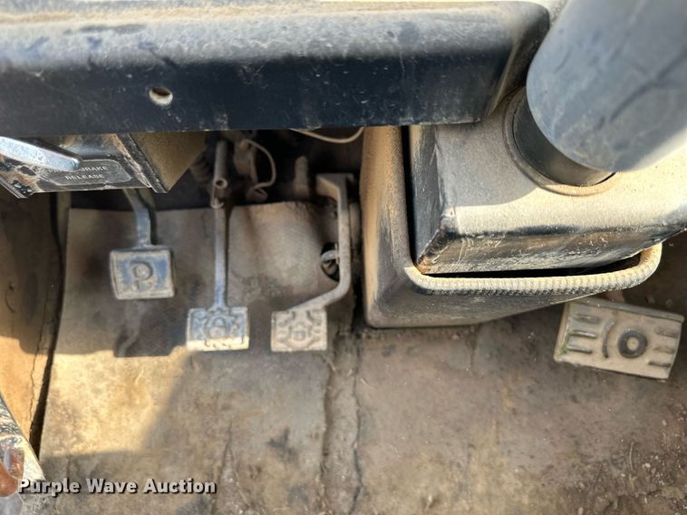 image for item DO5130 1984 John Deere 862  elevating scraper