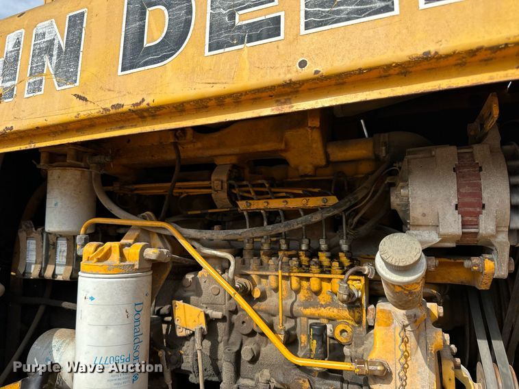 image for item DO5130 1984 John Deere 862  elevating scraper