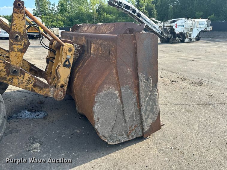 image for item DO5131 1968 Caterpillar 966C  wheel loader