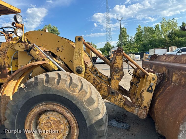 image for item DO5131 1968 Caterpillar 966C  wheel loader