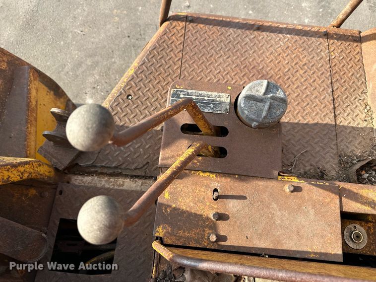 image for item DO5131 1968 Caterpillar 966C  wheel loader