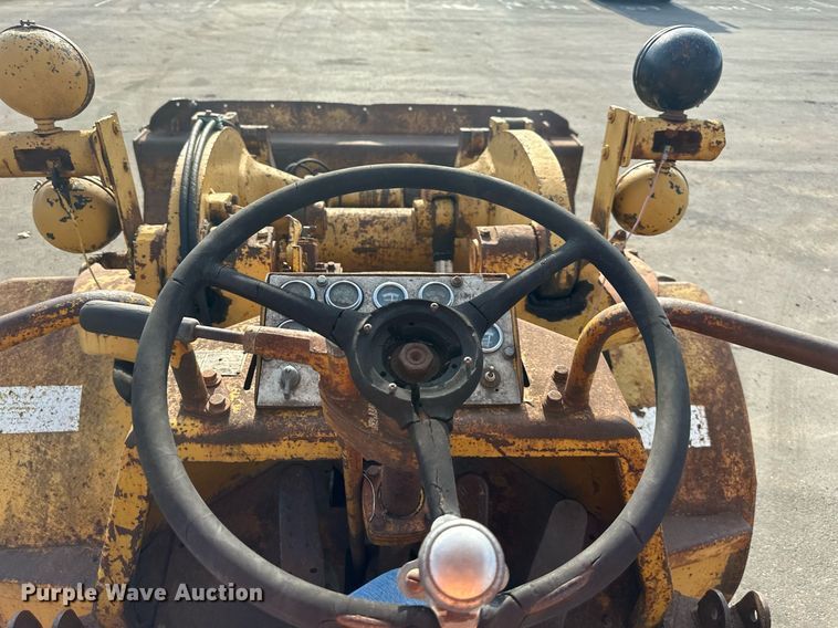 image for item DO5131 1968 Caterpillar 966C  wheel loader