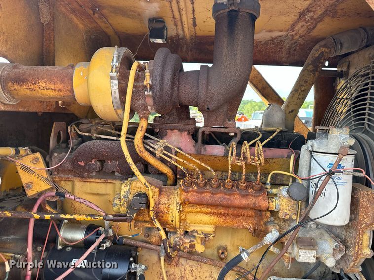 image for item DO5131 1968 Caterpillar 966C  wheel loader