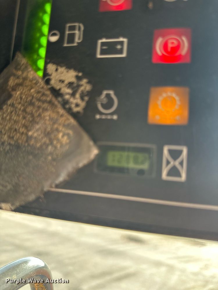 image for item DO5133 2002 Case 60XT  skid steer loader