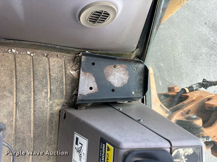 image for item DO5134 2004 Case 580 Super M  backhoe